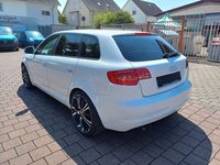 Gebraucht Audi A3 Sportback S-Line 140 PS (102 kW) 2010 Weiß Kleinwagen