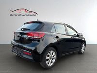 Second-hand Kia Rio Vision 84 CP (61 kW) 2021 Negru Berlinǎ