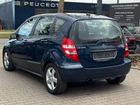 Gebraucht Mercedes A170 116 PS (85 kW) 2006 Blau Limousine