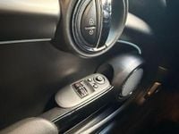 Używany Mini Cooper 136 KM (100 kW) 2022 Czarny Hatchback