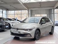 Gebraucht VW Golf VIII Move 110 PS (80 kW) 2024 Ivory silver (silber) Limousine