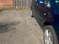 Używany VW Caddy Maxi 105 KM (77 kW) 2010 Niebieski Minivan