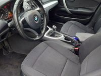 Gebraucht BMW 116 122 PS (89 kW) 2008 Schwarz Kleinwagen