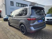 Neu VW Multivan 150 PS (110 kW) 2026 Indium grau metallic Van