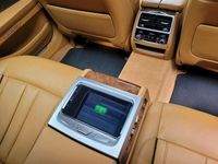 Gebraucht BMW 730L 265 PS (194 kW) 2016 Gold Limousine