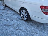 Gebraucht Mercedes C220 Avantgarde 170 PS (125 kW) 2010 Weiß Kombi