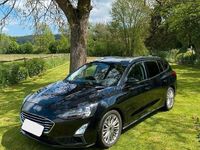 Gebraucht Ford Focus Titanium 150 PS (110 kW) 2020 Schwarz Kombi