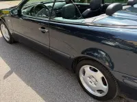 Gebraucht Mercedes CLK230 197 PS (144 kW) 1999 Blau Cabrio
