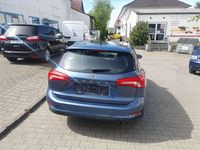 Gebraucht Ford Focus Cool & Connect 120 PS (88 kW) 2020 Chromablau metallic Kombi