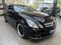 Gebraucht Mercedes E250 204 PS (150 kW) 2009 Schwarz Limousine