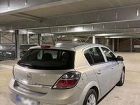 Gebraucht Opel Astra 90 PS (66 kW) 2010 Beige Kleinwagen