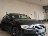 Gebraucht Audi A3 110 PS (80 kW) 2015 Schwarz Kleinwagen