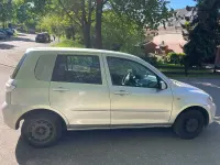 Usata Mazda 2 85 CV (62 kW) 2006 Argento Utilitaria