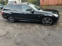 Gebraucht Mercedes E220 170 PS (125 kW) 2011 Schwarz Kombi