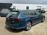 Używany VW Passat 218 KM (160 kW) 2021 Niebieski Kombi