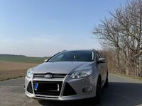 Używany Ford Focus Titanium 125 KM (91 kW) 2012 Szary Kombi