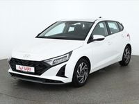 Gebraucht Hyundai i20 101 PS (74 kW) 2023 Weiß Kleinwagen