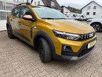 Neu Dacia Sandero Extreme 110 PS (80 kW) 2026 Gelb Limousine