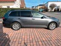 Gebraucht VW Golf VII 110 PS (80 kW) 2018 Grau Kombi