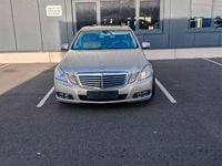Gebraucht Mercedes E220 Elegance 170 PS (125 kW) 2010 Beige Limousine