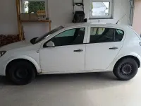 Gebraucht Opel Astra 90 PS (66 kW) 2009 Weiß Limousine