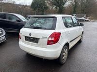 Gebraucht Skoda Fabia Ambition 75 PS (55 kW) 2014 Weiß Limousine