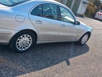 Gebraucht Mercedes E200 163 PS (119 kW) 2004 Grau Limousine
