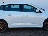 Gebraucht Renault Mégane IV Life 116 PS (85 kW) 2019 Weiß Limousine