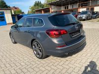 gebraucht Opel Astra Sports Tourer BiTurbo Xenon.AHK"Leder,