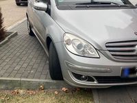 Gebraucht Mercedes B180 109 PS (80 kW) 2006 Silber Van / Kleinbus