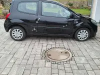 Używany Renault Twingo Expression 75 KM (55 kW) 2007 Czarny Hatchback