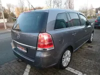 Używany Opel Zafira 94 KM (69 kW) 2008 Szary Minivan