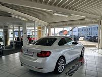 gebraucht BMW 225 d Luxury Line AUT./XENON/NAVI PROF./CAM/H&K