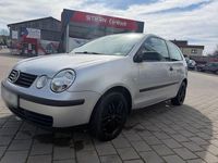 Gebraucht VW Polo Comfortline 64 PS (47 kW) 2004 Silber Kleinwagen