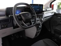 Gebraucht Ford Tourneo Titanium 150 PS (110 kW) 2024 Artisan red Van / Kleinbus