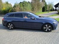 Gebraucht Mercedes C200 Avantgarde 163 PS (119 kW) 2023 Blau Limousine