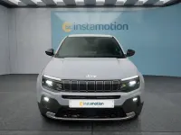 Neu Jeep Avenger 101 PS (74 kW) 2025 Grau SUV