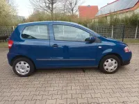 Gebraucht VW Fox 54 PS (39 kW) 2005 Blau Kleinwagen