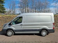 Gebraucht Ford Transit Trend 105 PS (77 kW) 2019 Polar silber (metallic) Limousine