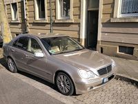 Gebraucht Mercedes C320 218 PS (160 kW) 2003 Gold Limousine