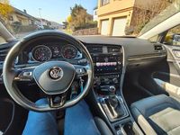 Gebraucht VW Golf VII Highline 150 PS (110 kW) 2018 Gold Limousine