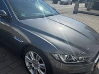 Gebraucht Jaguar XE Prestige 179 PS (131 kW) 2016 Grau Limousine