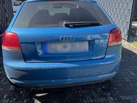 Gebraucht Audi A3 Ambiente 150 PS (110 kW) 2004 Blau Kleinwagen