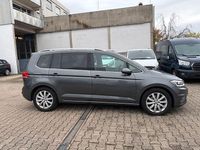 Gebraucht VW Touran Highline 150 PS (110 kW) 2018 Grau Van / Kleinbus