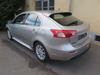 Gebraucht Mitsubishi Lancer Sportback 117 PS (86 kW) 2012 Silber Limousine