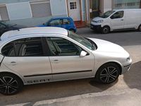 Second-hand Seat Leon 109 CP (80 kW) 2003 Argintiu Hatchback