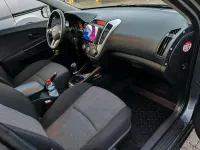 Usado Kia Ceed 90 CV (66 kW) 2011 Gris Utilitario