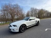 Gebraucht Ford Mustang 305 PS (224 kW) 2013 Weiß Coupé