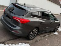 Gebraucht Ford Focus Titanium 125 PS (91 kW) 2021 Grau Kombi