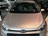 gebraucht Hyundai i20 5p 1.2 Classic 75cv